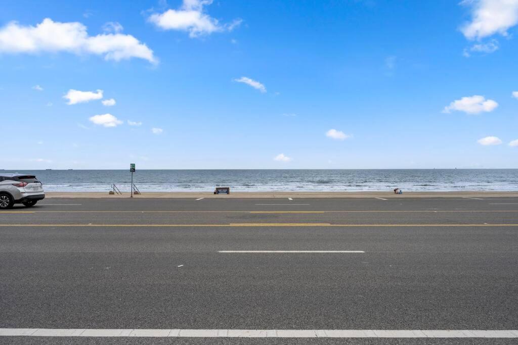 Bello Condominio Con Vista Al Mar, Jacuzzi Interno 加尔维斯敦 外观 照片